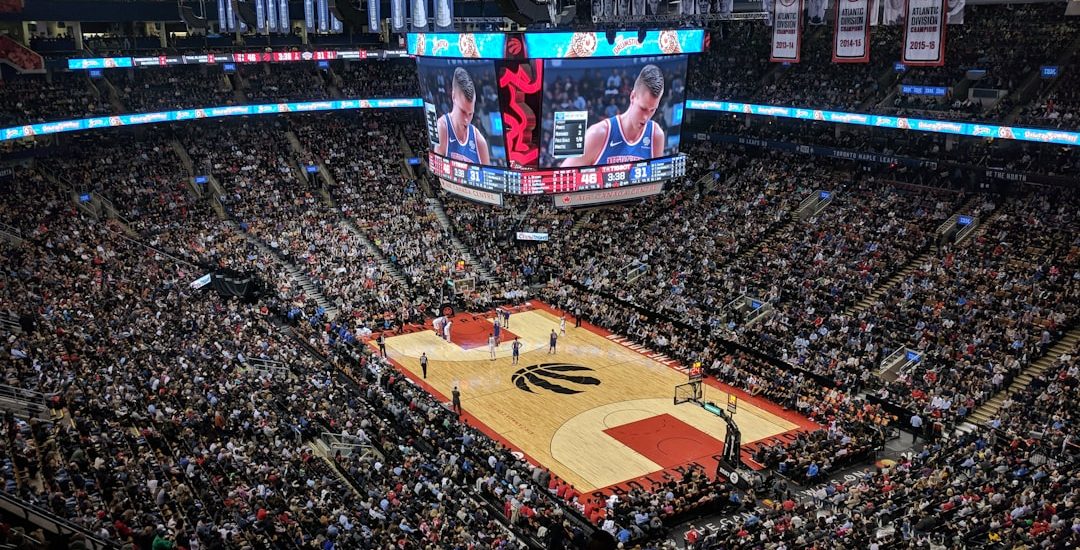 Action shot from Warriors vs Clippers game