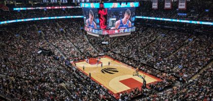 Action shot from Warriors vs Clippers game